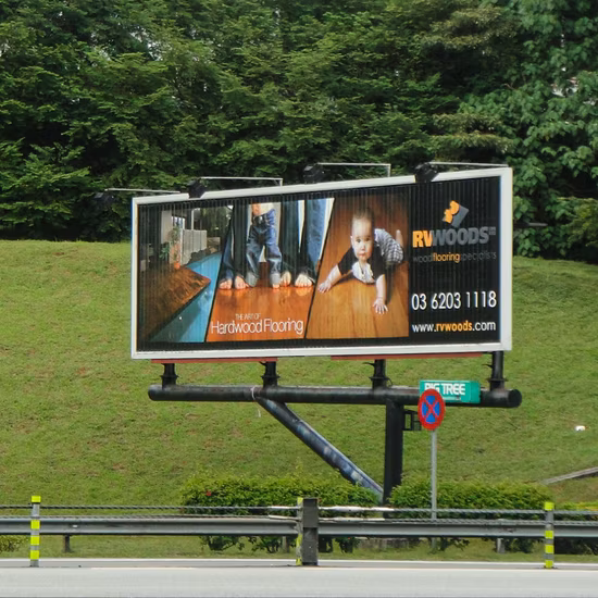 大型ハイウェイプリズムトリプル看板広告（F3V-131S）